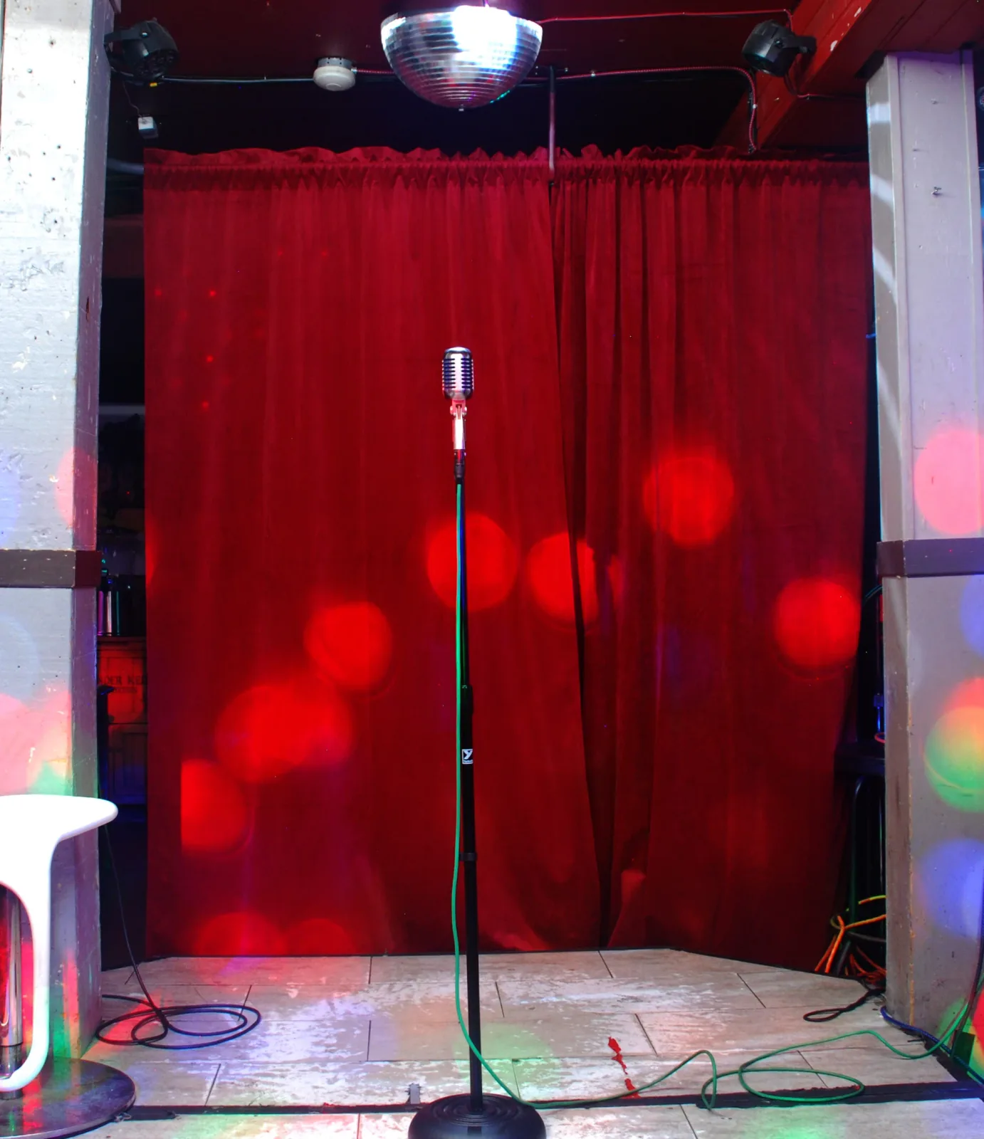 Karaoke photo from Swizzles with Blackbird Karaoke at Swizzles in Ottawa, CA